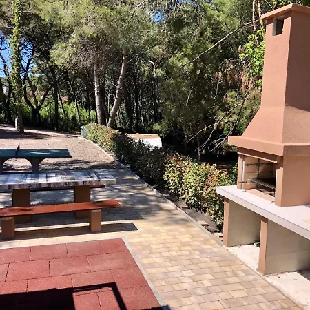 Apartments Beach House Villa Premantura Exterior photo