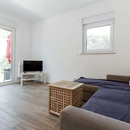 Apartments Beach House Villa Premantura Exterior photo